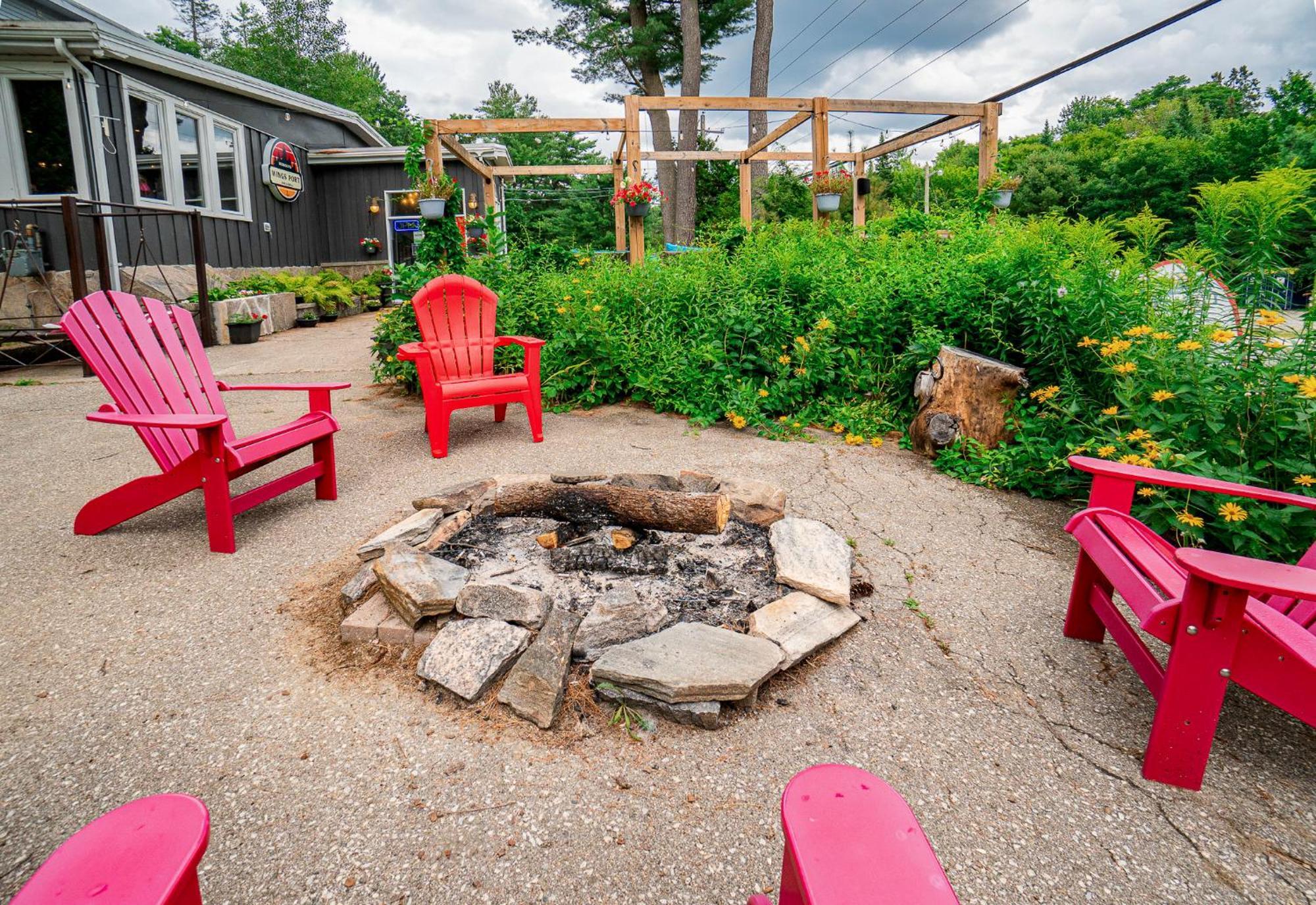 3 Pines Lodge Huntsville Exterior foto